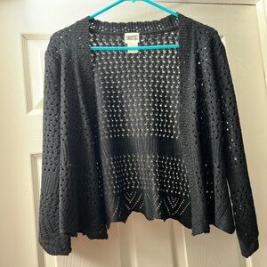 Sweet Kizz Black Open-Knit Cropped Cardigan